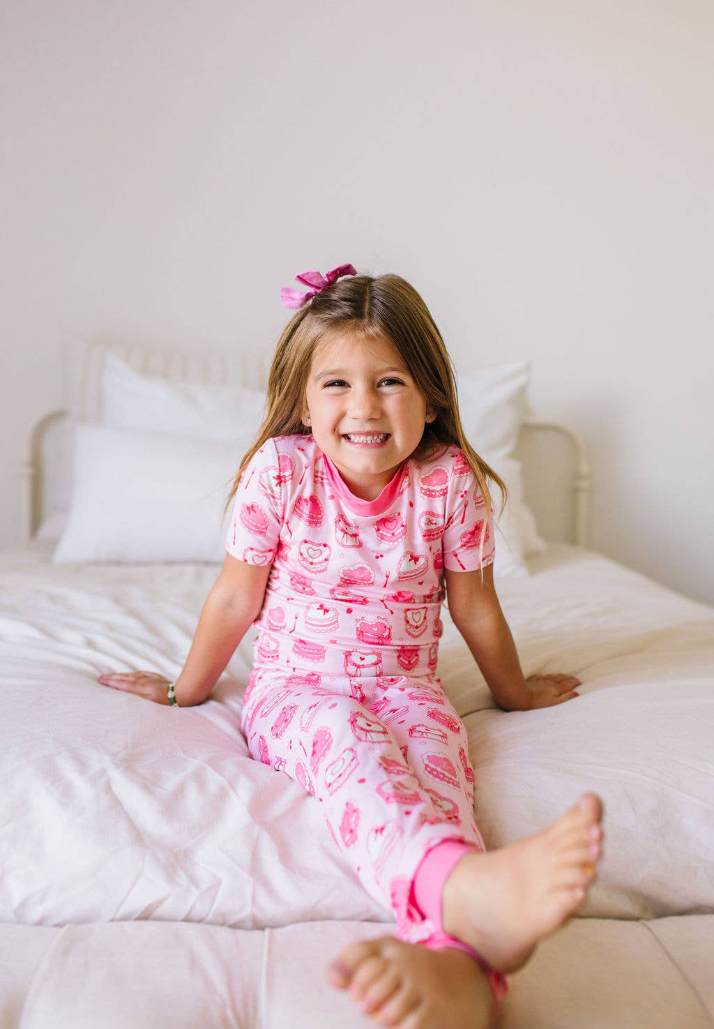 Ollie Jay - 2 piece Short Sleeve Bamboo Pajama in Eat your Heart Out